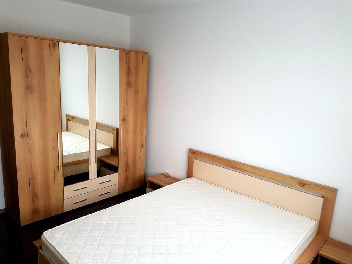 Happyhome Central Deluxe Apartments Oradea Exterior foto